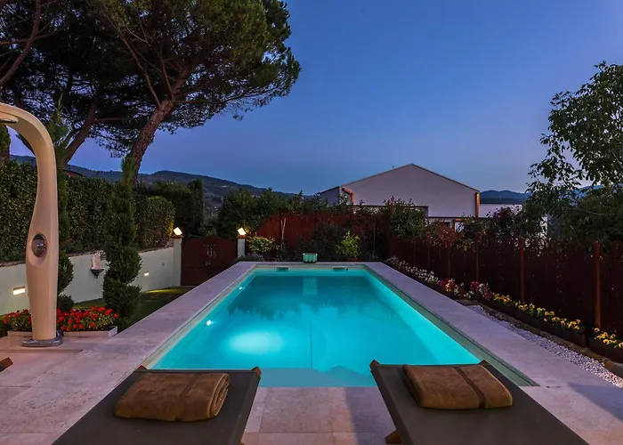 וילה Il Nido 2&2 *